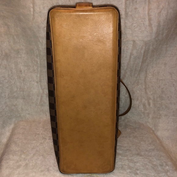 🚫SOLD🚫💯🔥Auth. Louis Vuitton Columbine Bag🔥💯 - Picture 7 of 8